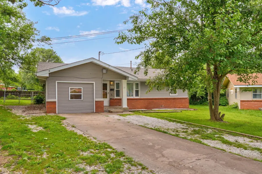 2724 N Franklin Avenue, Springfield, MO 65803 - #2