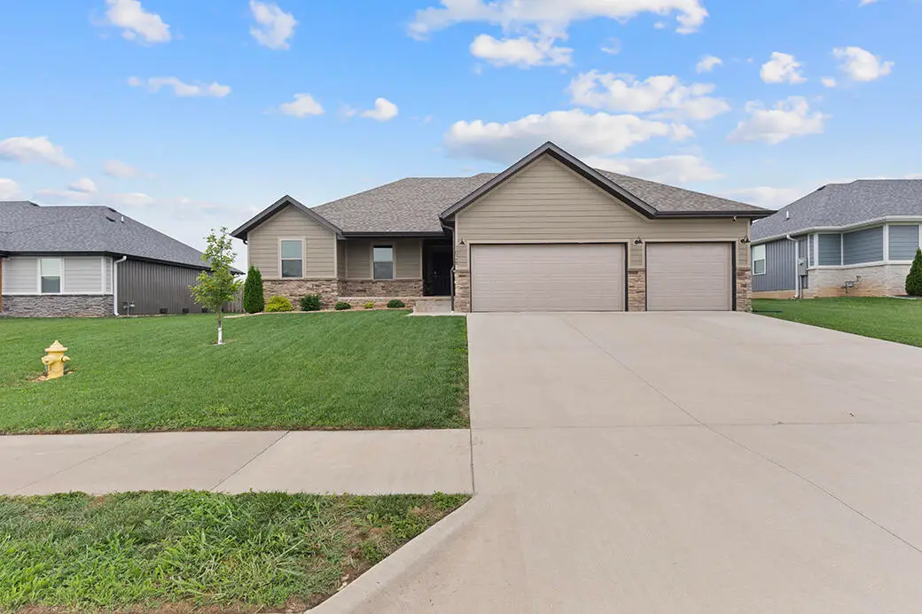 1026 S Gettysburg Loop, Republic, MO 65738 - #1