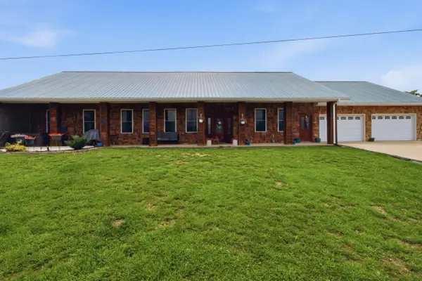 16705 Oak Hill Drive Road, Houston, MO 65483