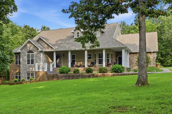 4241 S 90th Road, Bolivar, MO 65613