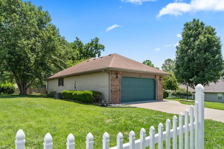 1400 S 17th Avenue, Ozark, MO 65721 - #3