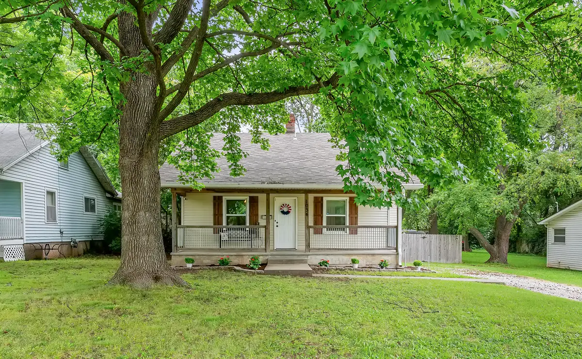 1034 N Clay Avenue, Springfield, MO 65802 - #1