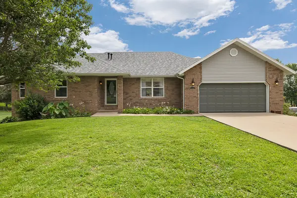 806 N 13th Street, Ozark, MO 65721