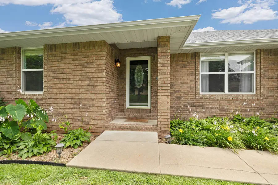 806 N 13th Street, Ozark, MO 65721 - #2