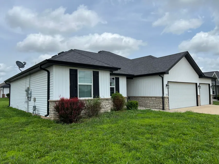 2803 E Auburn Hills Street, Republic, MO 65738 - #2