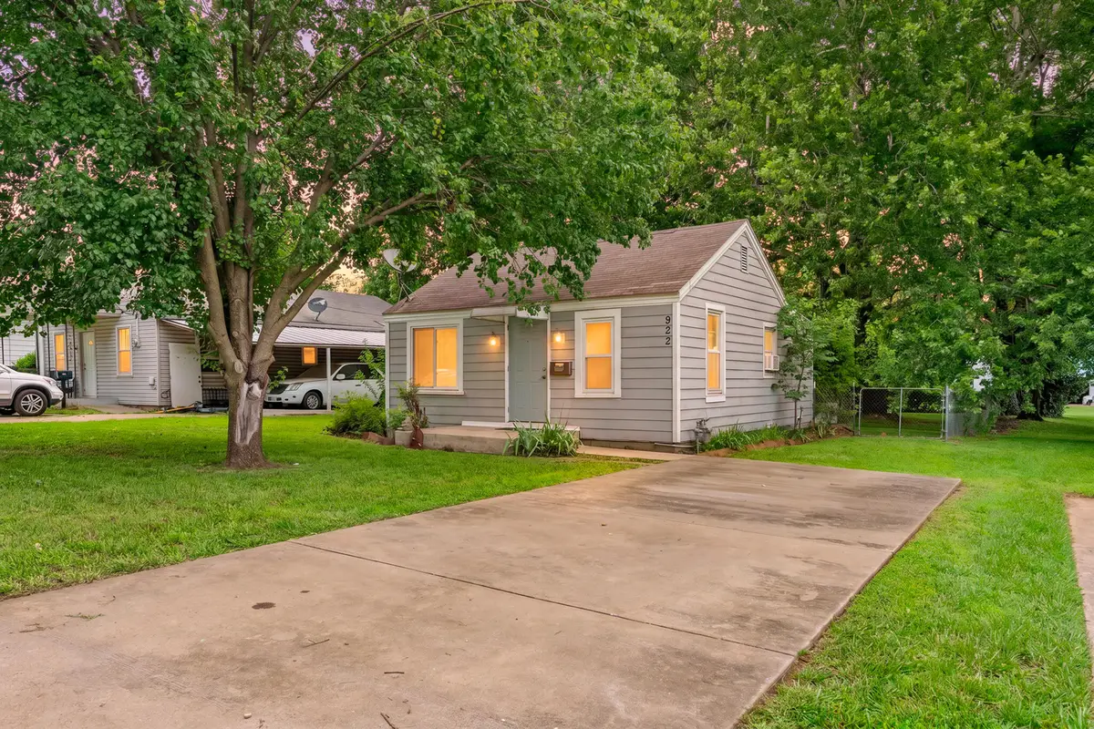 922 S Scenic Avenue, Springfield, MO 65802 - #1