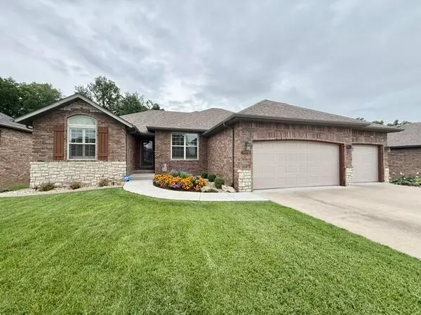 5752 S Winsor Drive, Battlefield, MO 65619