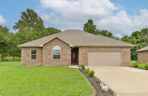 1280 S Mission Avenue, Bolivar, MO 65613
