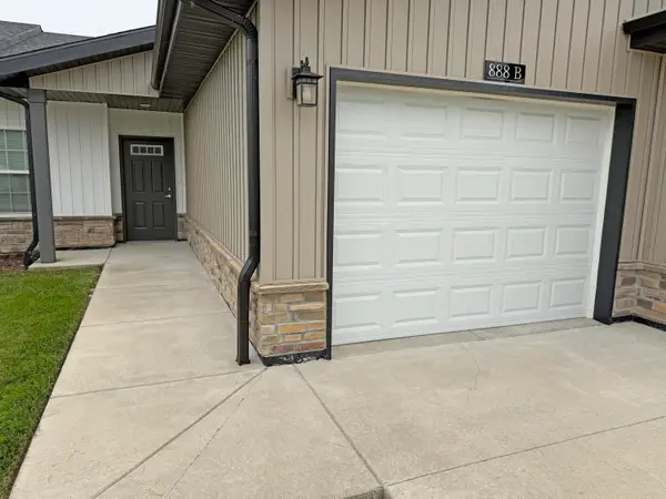 888b W Logan Street, Rogersville, MO 65742