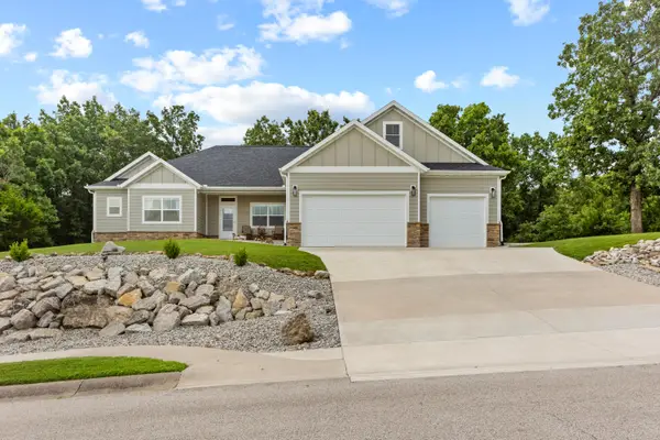 191 Forest Oak Drive, Hollister, MO 65672