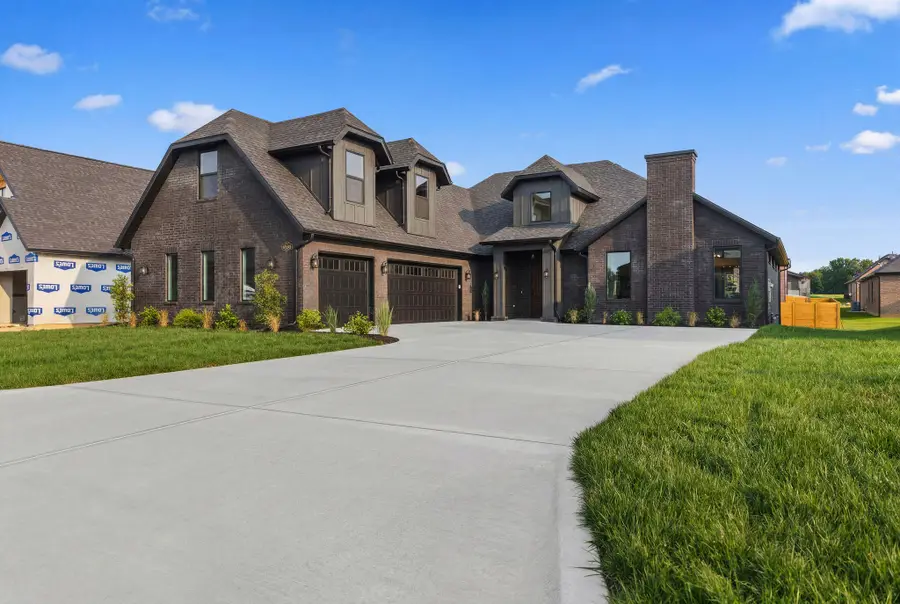 1834 E Skyline Avenue, Ozark, MO 65721 - #2