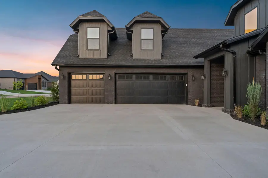 1834 E Skyline Avenue, Ozark, MO 65721 - #3