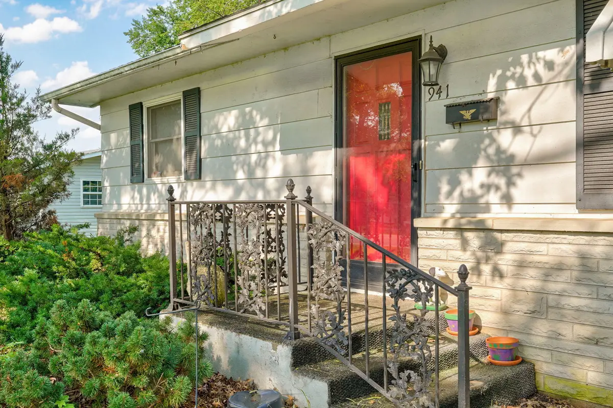 941 S Spring Park Boulevard, Mount Vernon, MO 65712 - #1