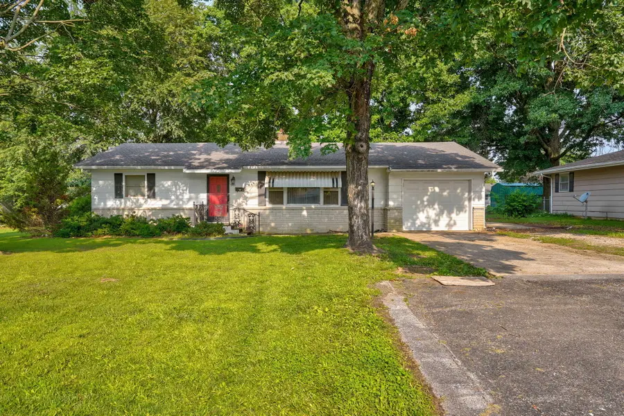 941 S Spring Park Boulevard, Mount Vernon, MO 65712 - #2