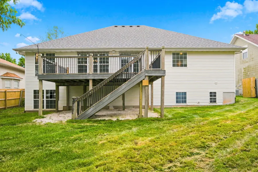 395 S Yellowwood Drive, Springfield, MO 65809 - #2