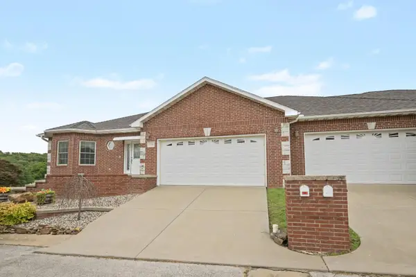 1701 Village Lane, Neosho, MO 64850