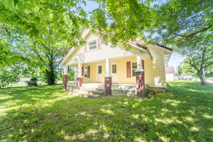 201 S Main Street, Pleasant Hope, MO 65725 - #2