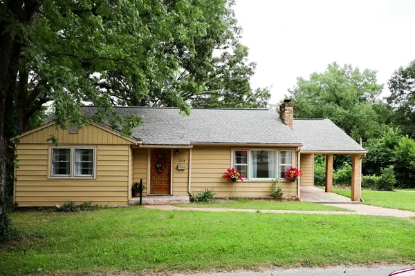 224 N Utah Street, West Plains, MO 65775