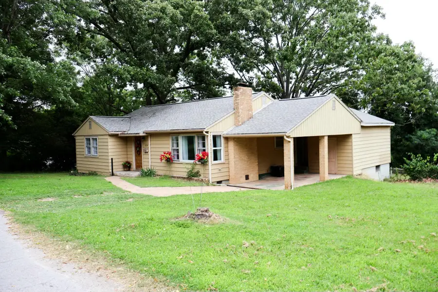224 N Utah Street, West Plains, MO 65775 - #2