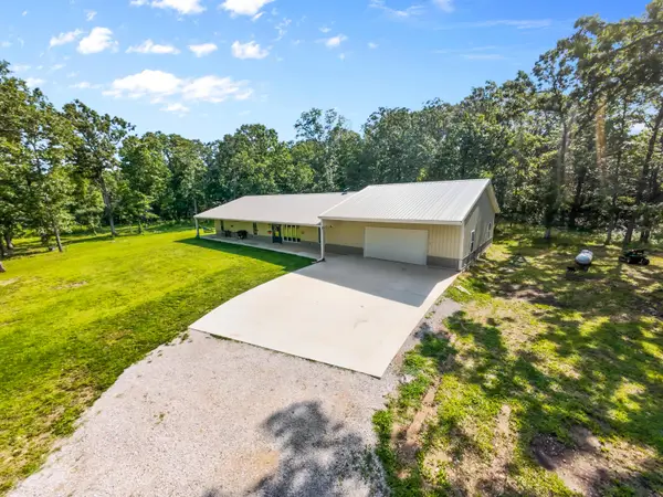 2335 E 485th Road, Halfway, MO 65663
