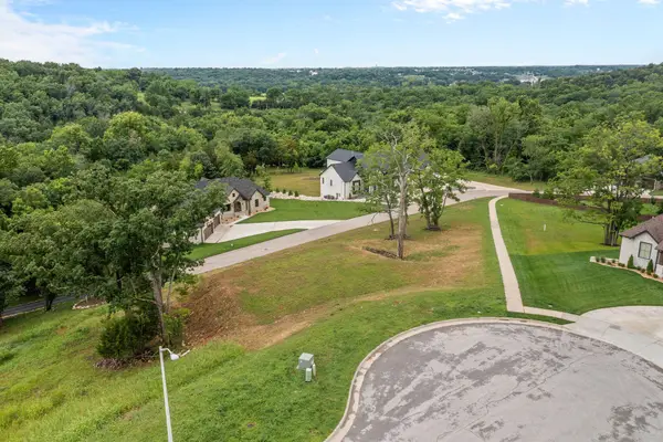 6208 S Maryland Avenue, Springfield, MO 65810