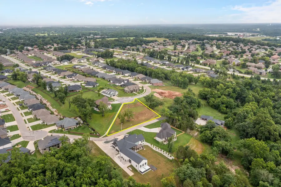 6208 S Maryland Avenue, Springfield, MO 65810 - #3