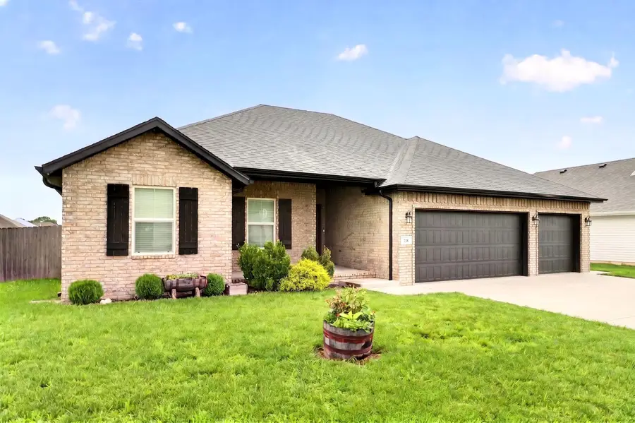748 N Century Avenue, Republic, MO 65738 - #2