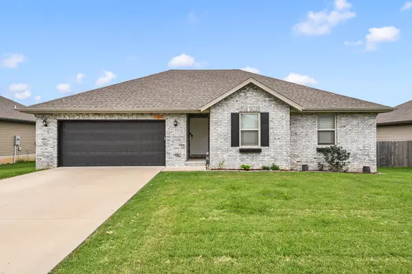 1360 S Rome Avenue, Republic, MO 65738