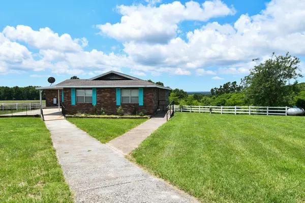 194 State Highway Mm, Niangua, MO 65713
