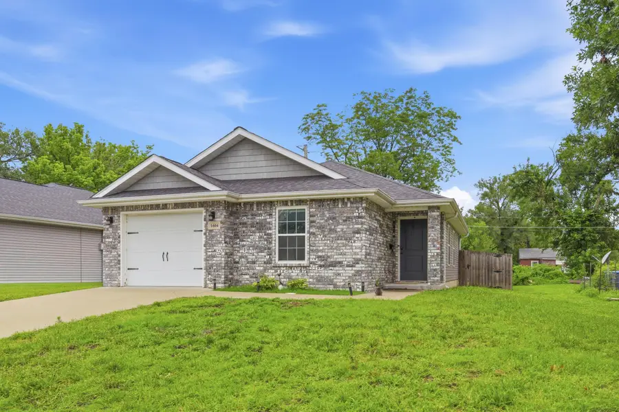 1604 S Minnesota Avenue, Joplin, MO 64804 - #3