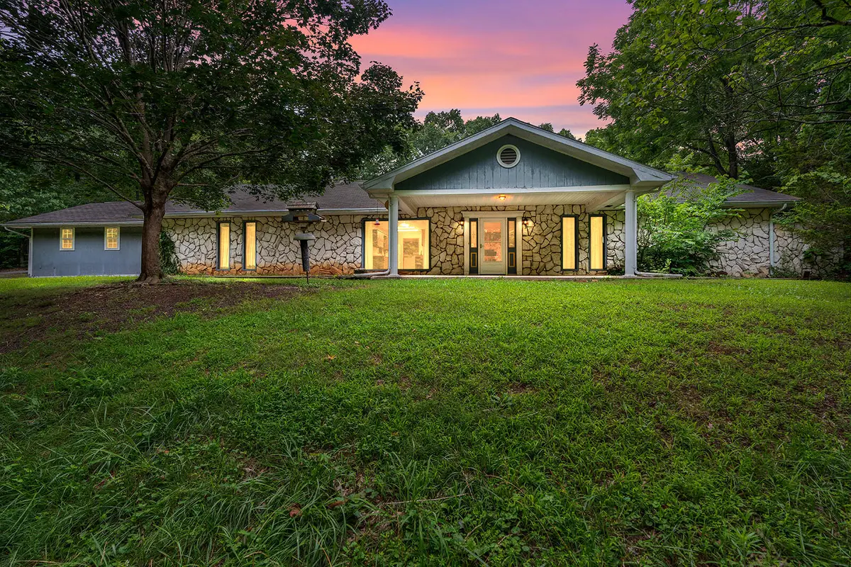 612 Stoneshire Drive, Highlandville, MO 65669 - #1