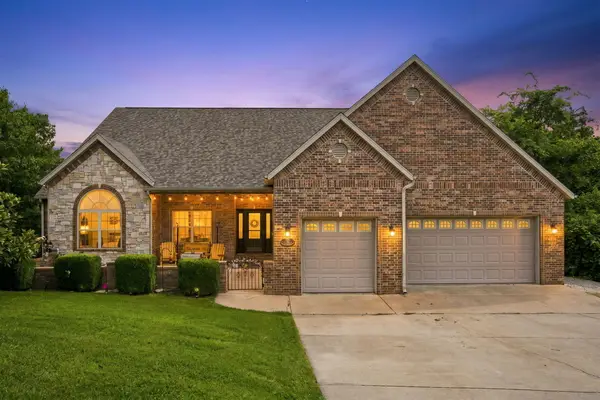 135 Roark Hills Drive, Branson, MO 65616
