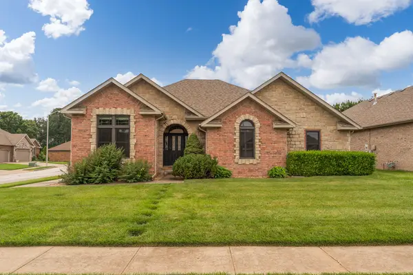 4579 S Lafontaine Avenue, Springfield, MO 65810