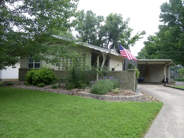1443 E Berkeley Street, Springfield, MO 65804