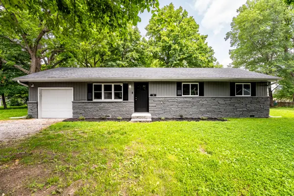 715 E Springfield Street, Aurora, MO 65605