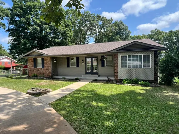 1907 Stein Avenue, West Plains, MO 65775