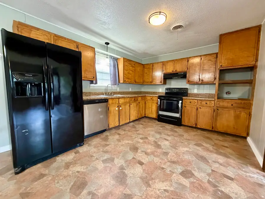 1937 Lynn Drive, West Plains, MO 65775 - #3
