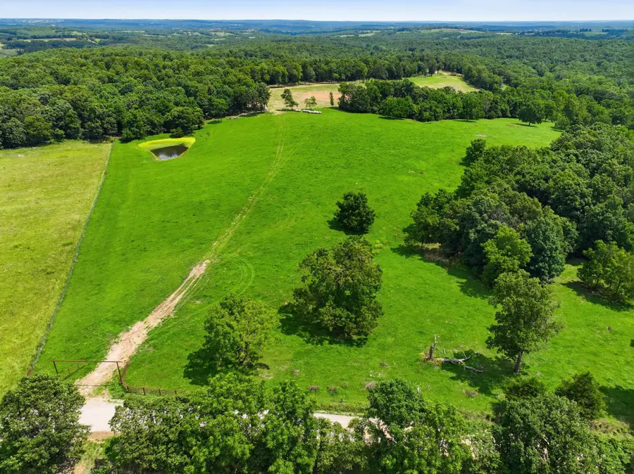 000 Gravel Point Road, Mountain Grove, MO 65711 - #3