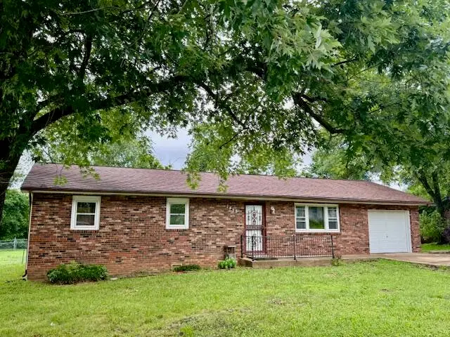1435 W 3rd Street, West Plains, MO 65775 - #1