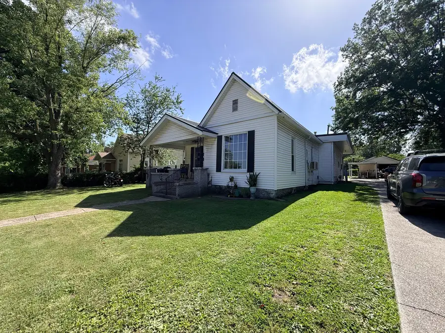 608 N Central Avenue, Monett, MO 65708 - #3