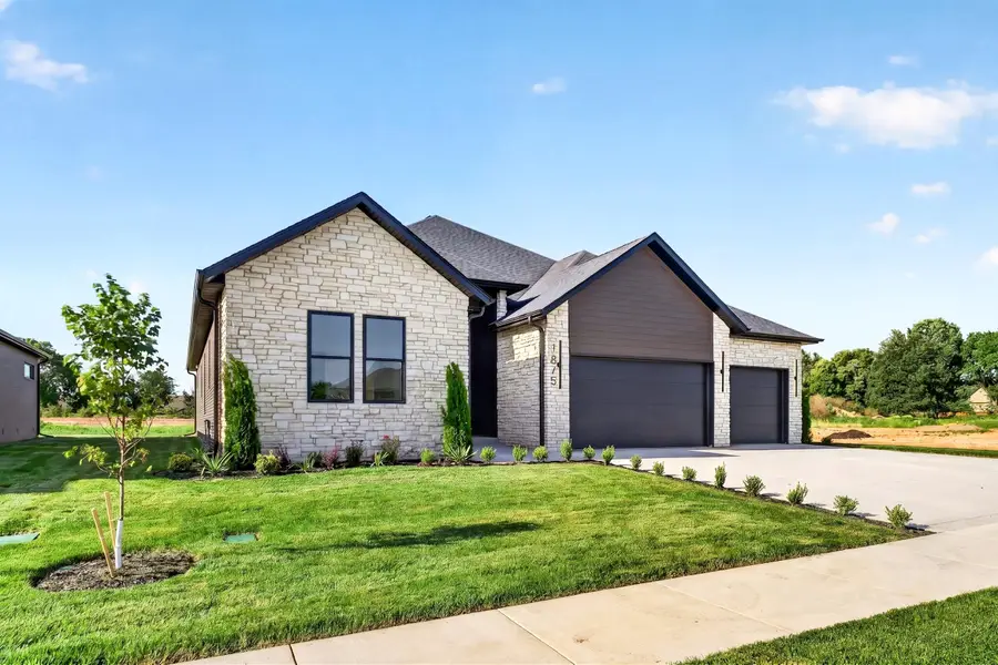 1875 E Skyline Avenue, Ozark, MO 65721 - #2