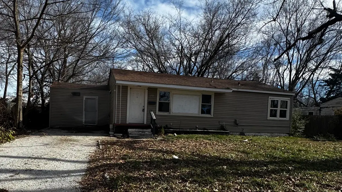 1350 S Newton Avenue, Springfield, MO 65807 - #1