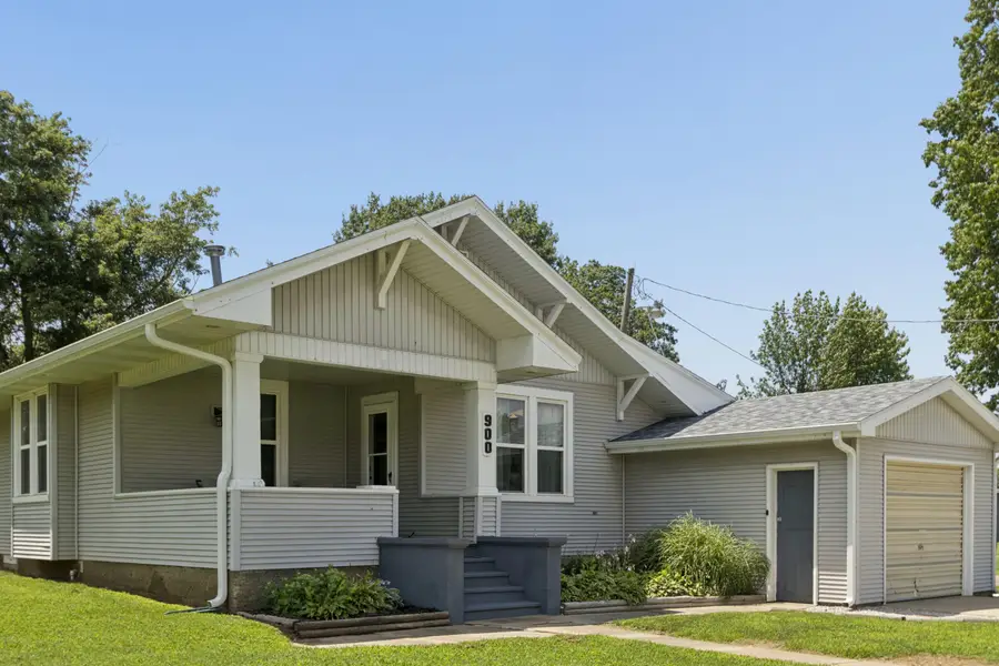 900 Golden Avenue, Golden City, MO 64748 - #2