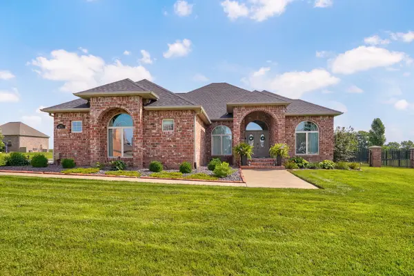 332 Sunset Drive, Saddlebrooke, MO 65630