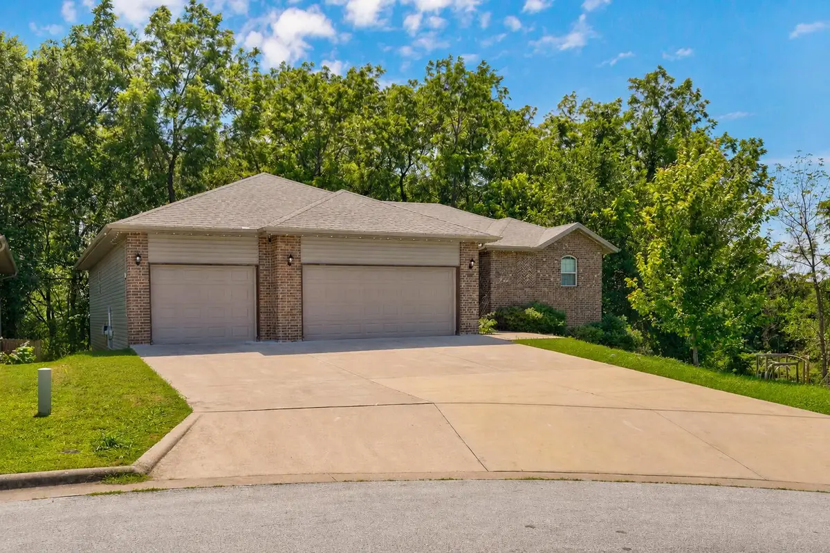 3031 N Albertha Avenue, Springfield, MO 65803 - #1