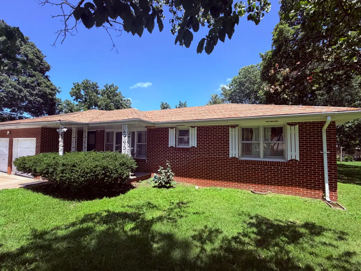 506 Garfield Street, Greenfield, MO 65661 - #1