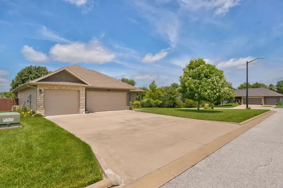 1931 S Trinidad Drive, Ozark, MO 65721 - #2