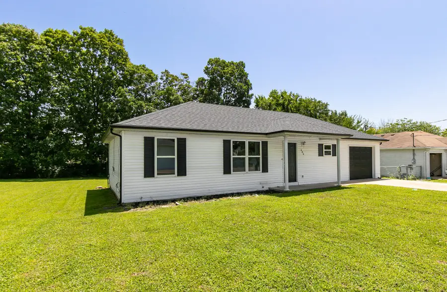 680 N Holt Avenue, Bolivar, MO 65613 - #2