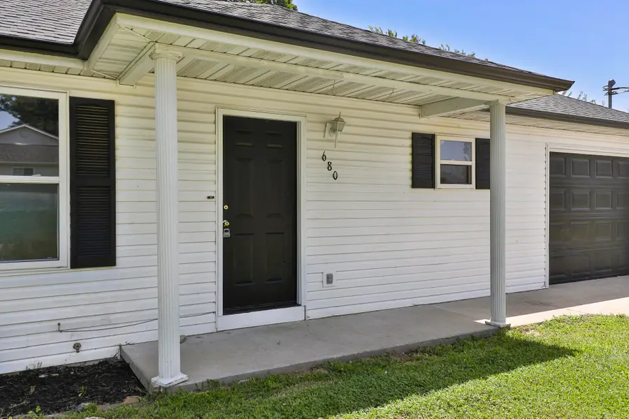 680 N Holt Avenue, Bolivar, MO 65613 - #3