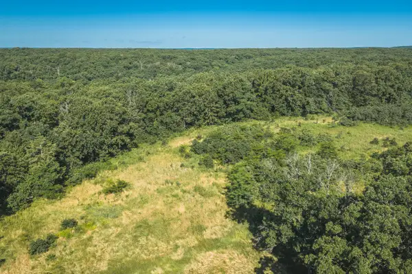 57 Kountry Trails Lane, Brumley, MO 65017
